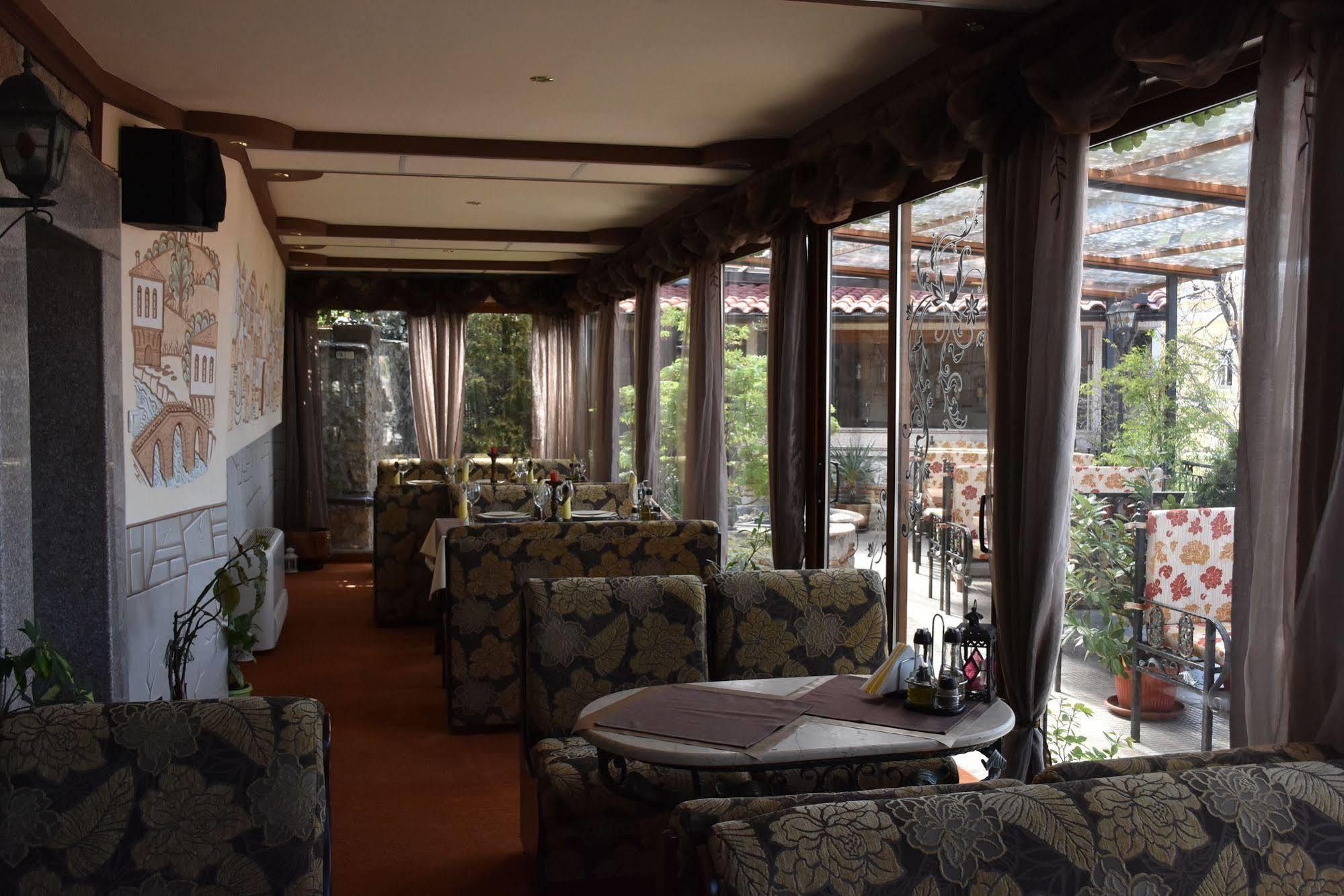 Boutique Hotel Boris Palace & Restaurant 플로브디프 외부 사진